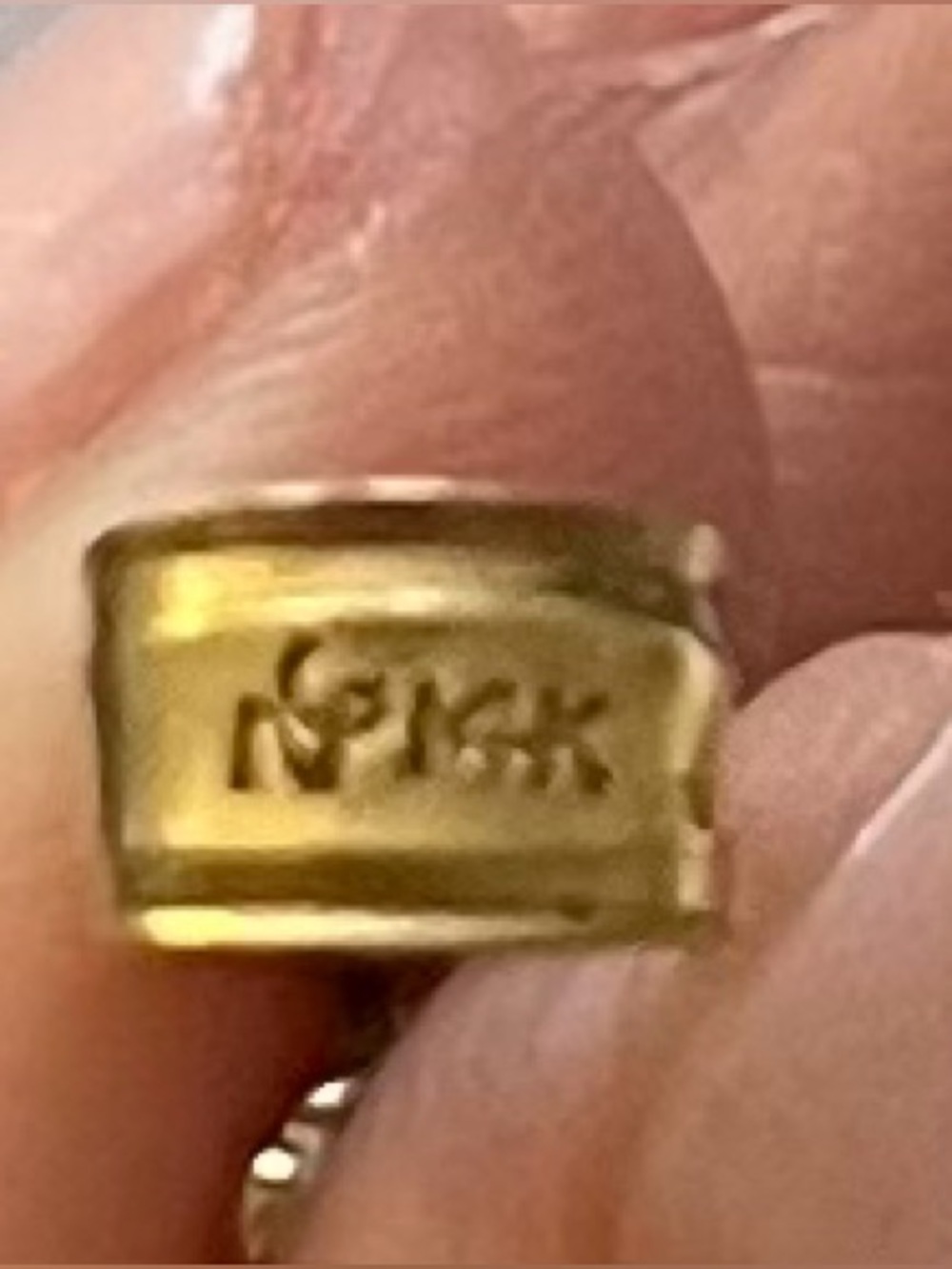 Praying Hands Gold Pendant View 4